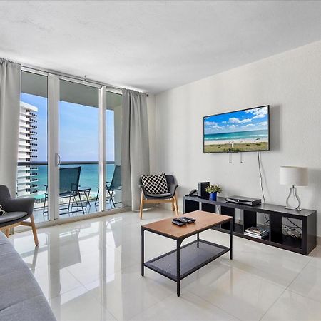 Beachfront 2 Bedroom At Tides Hollywood 8Th Floor Bagian luar foto