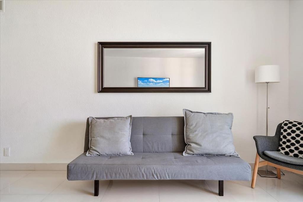Beachfront 2 Bedroom At Tides Hollywood 8Th Floor Bagian luar foto