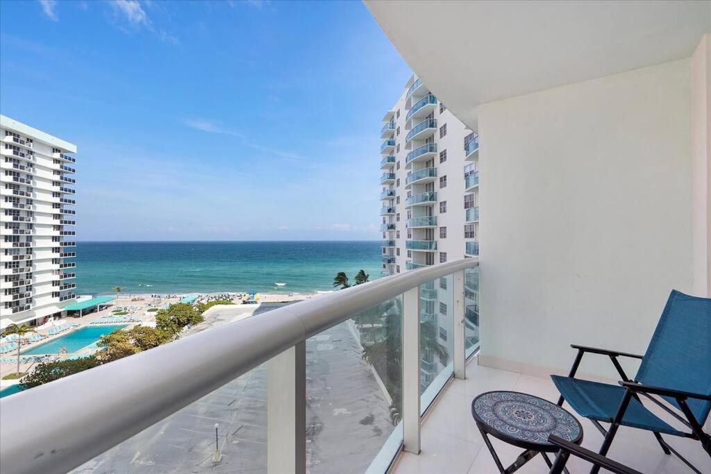 Beachfront 2 Bedroom At Tides Hollywood 8Th Floor Bagian luar foto