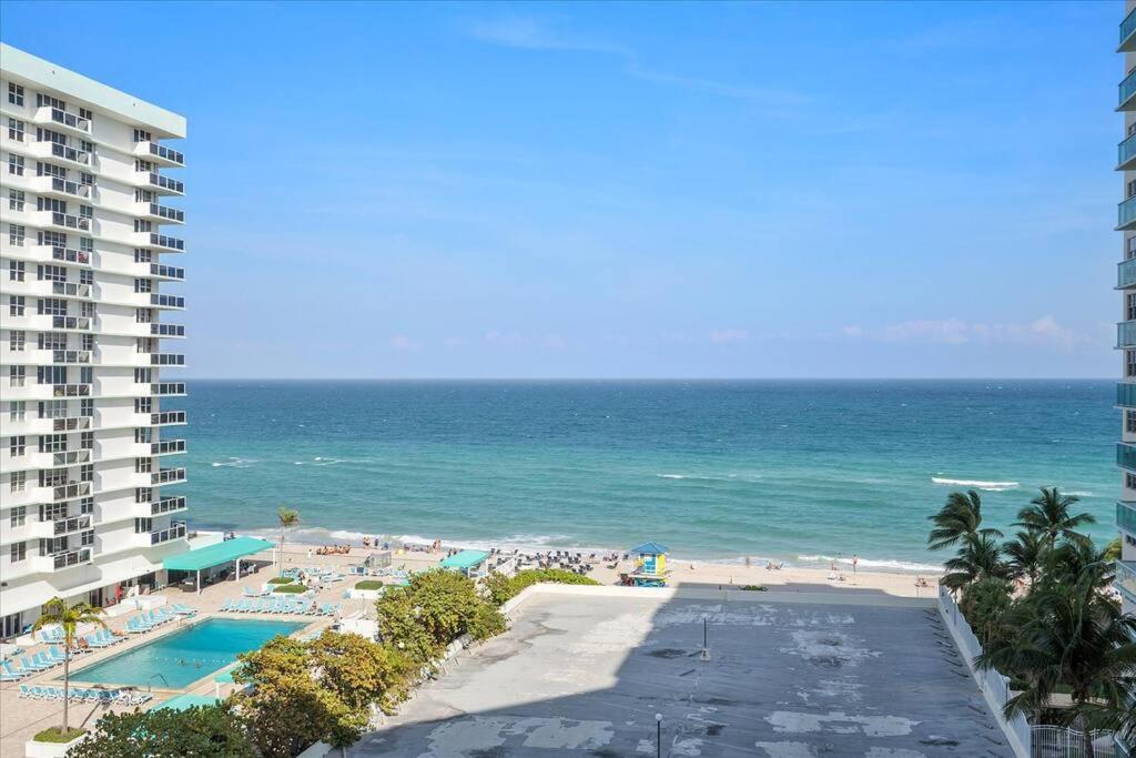 Beachfront 2 Bedroom At Tides Hollywood 8Th Floor Bagian luar foto