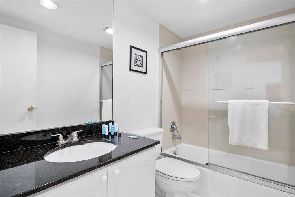 Beachfront 2 Bedroom At Tides Hollywood 8Th Floor Bagian luar foto