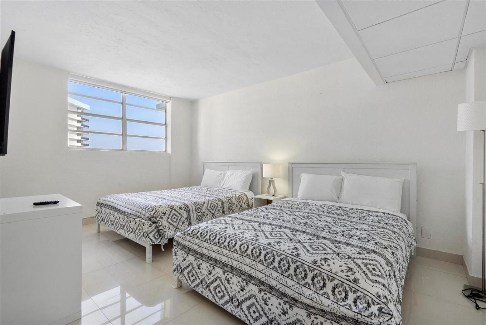Beachfront 2 Bedroom At Tides Hollywood 8Th Floor Bagian luar foto
